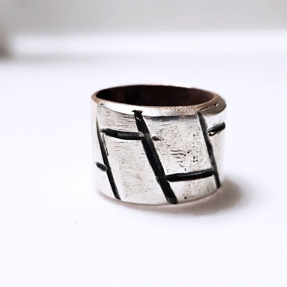 Silver ring - Picture 6 of 7